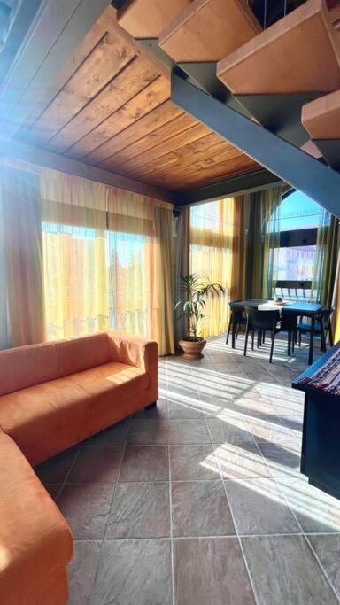 Altana - Loft Sulla Citta Appartement Parma Buitenkant foto